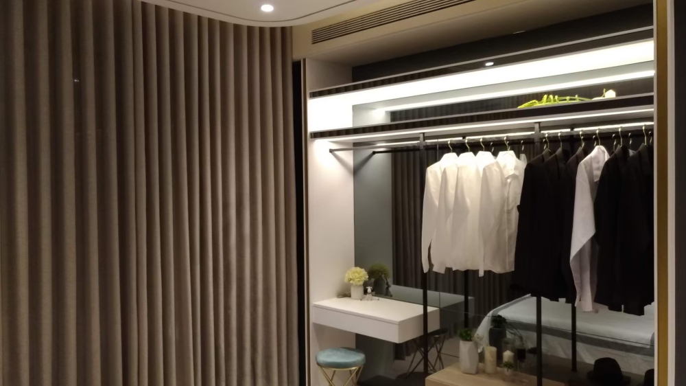 LINE_ALBUM_20250329臥室_250514_4
